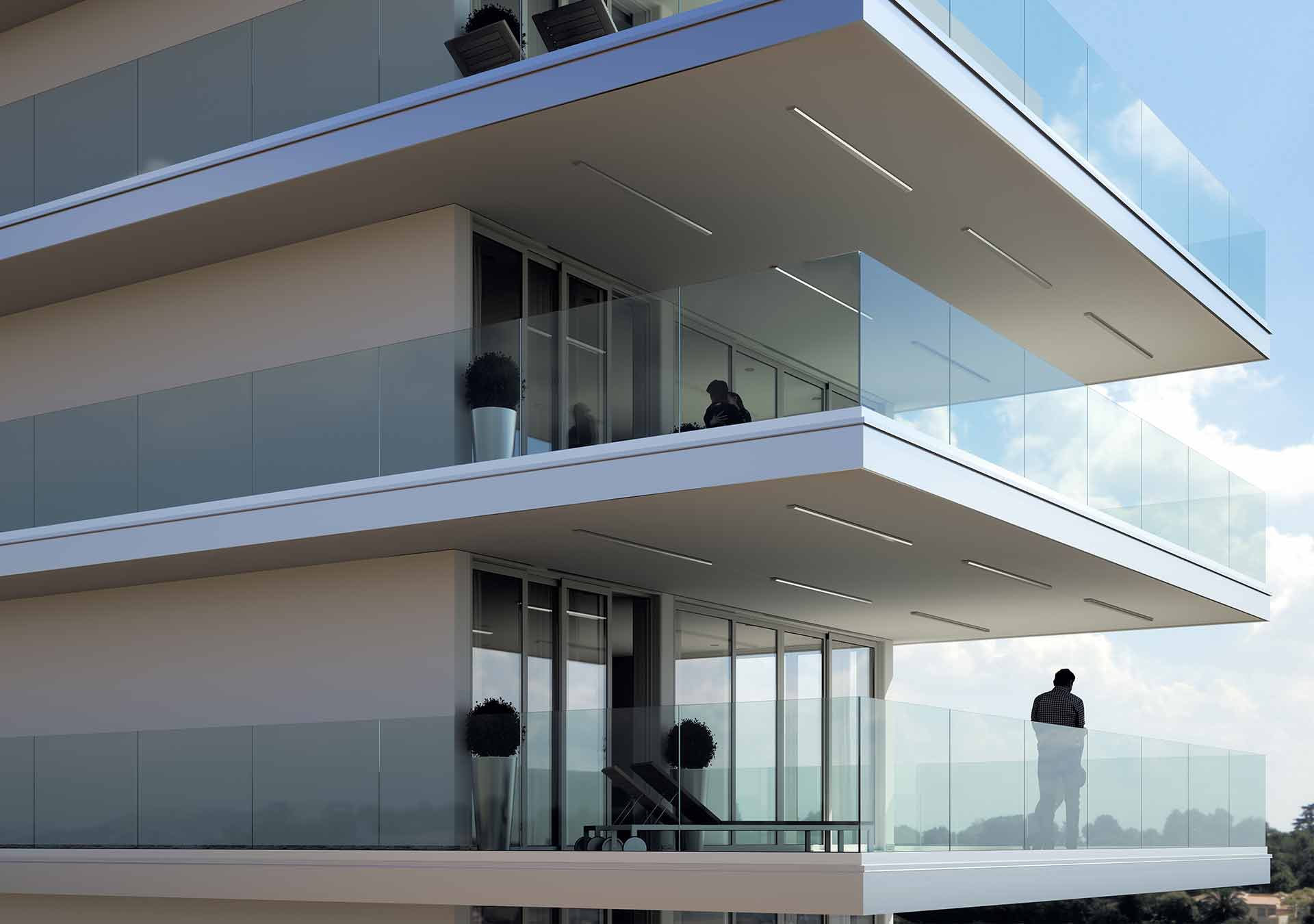 Balaustre e parapetti in vetro e alluminio per scale, balconi e terrazzi